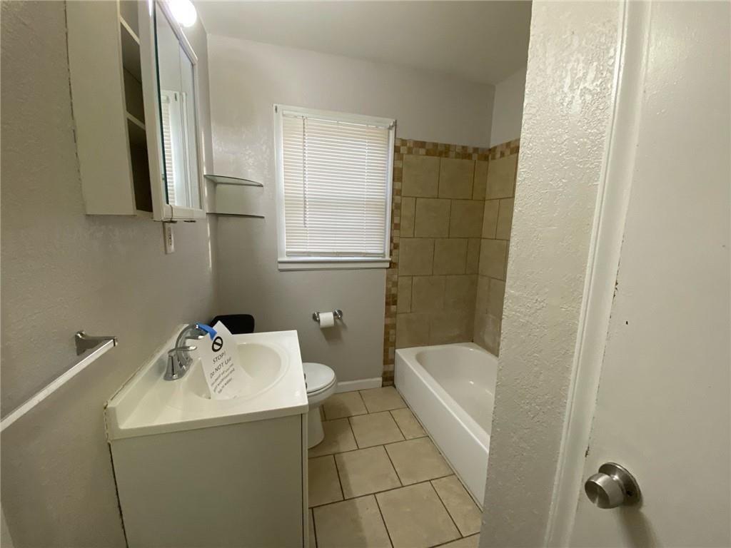 9304 Vaughn Avenue — photo 4