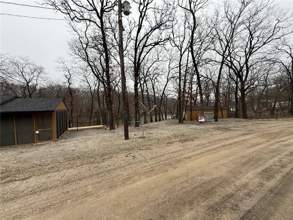 89 NW Lakeside Drive — photo 8