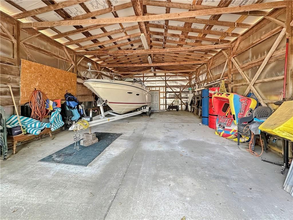 28720 Mistletoe Avenue — photo 24