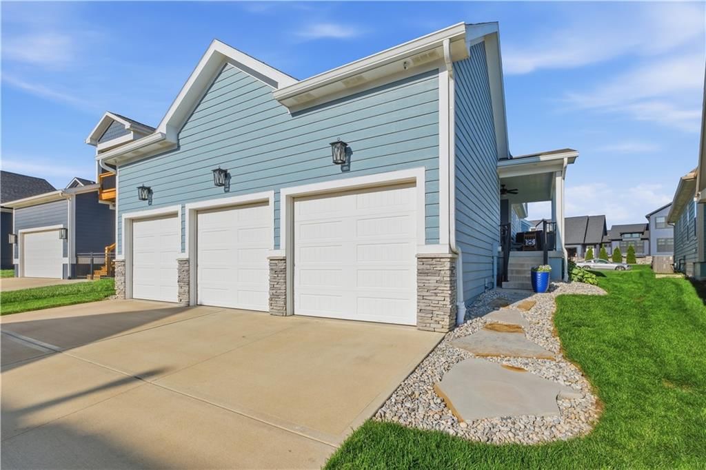 3205 SW Mary Street — photo 46