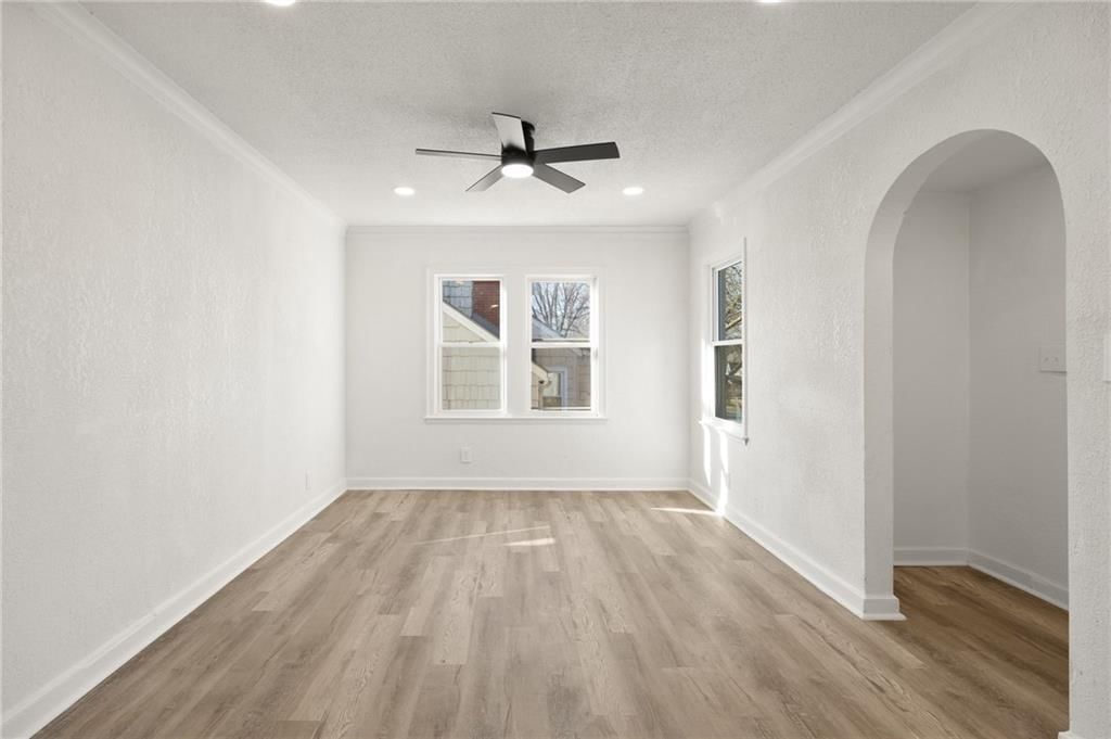 10515 E Lake Drive — photo 5
