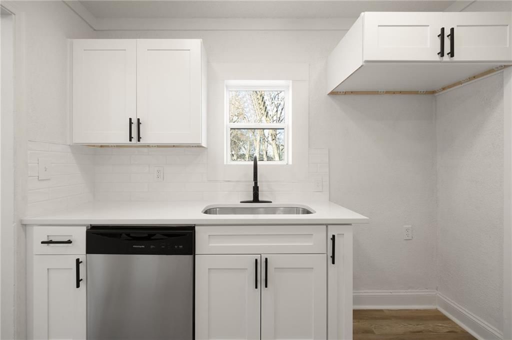 10515 E Lake Drive — photo 12