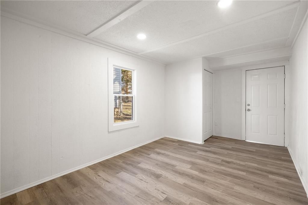 10515 E Lake Drive — photo 13