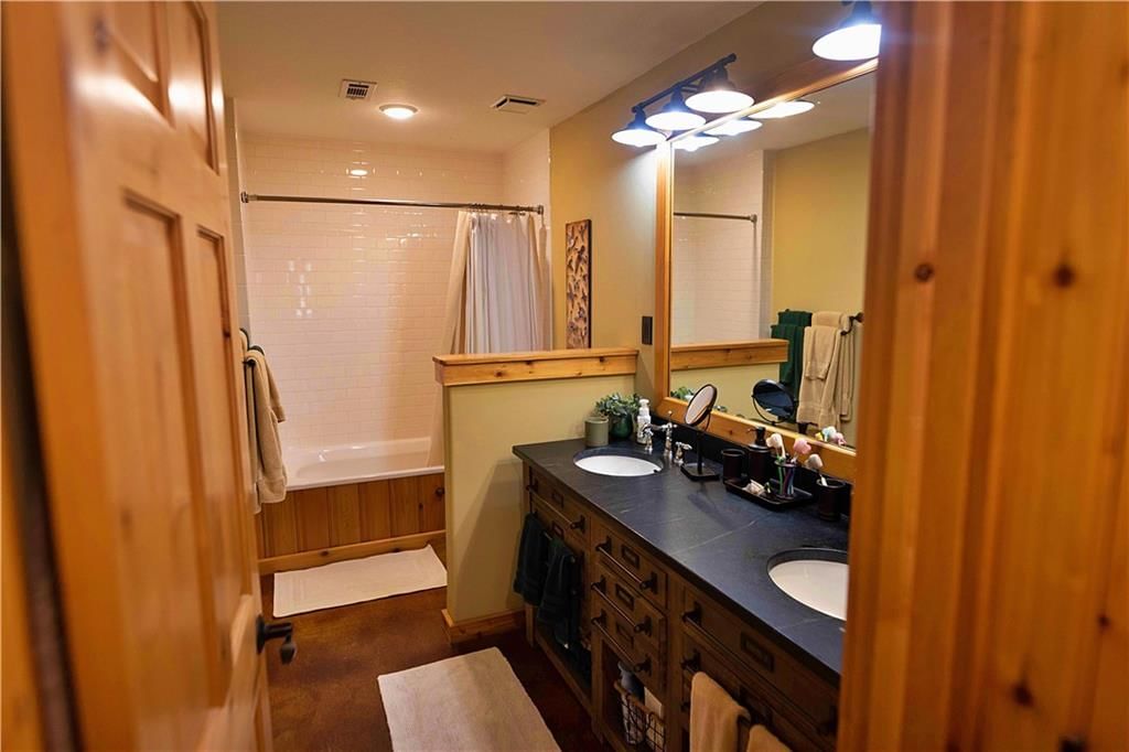 21195 Edgerton Junction Road — photo 45