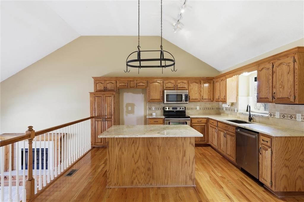 1321 SE Princeton Drive — photo 11