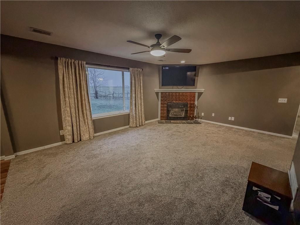 403 NW AA HWY — photo 9
