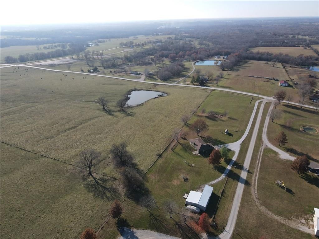 403 NW AA HWY — photo 32