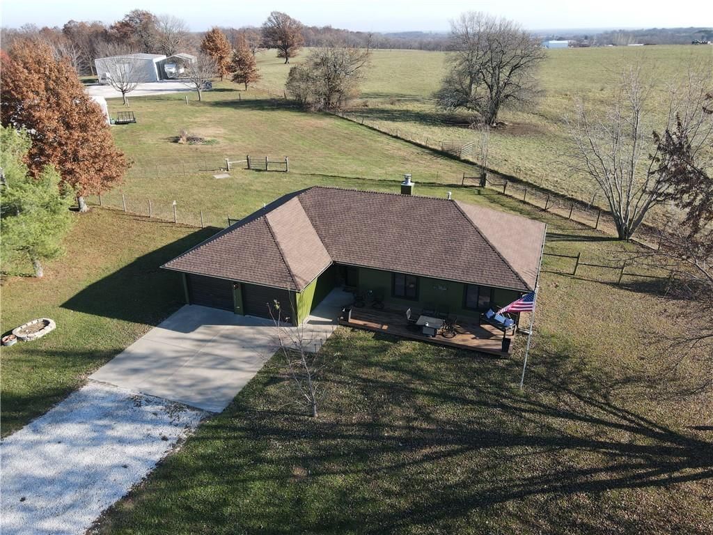 403 NW AA HWY — photo 34