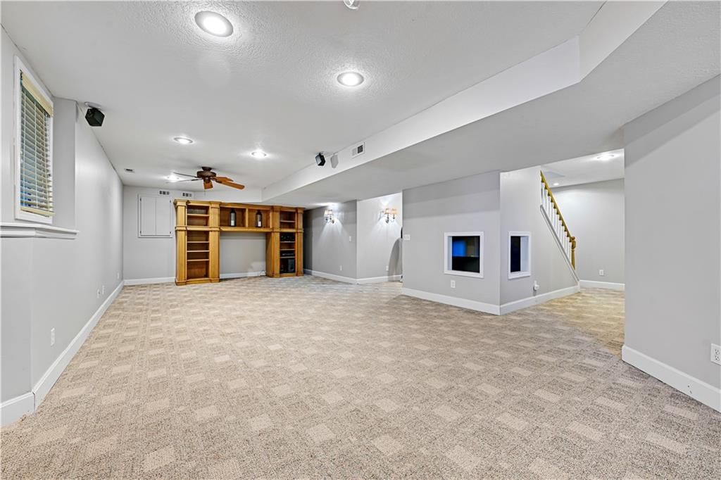 14316 Windsor Drive — photo 39
