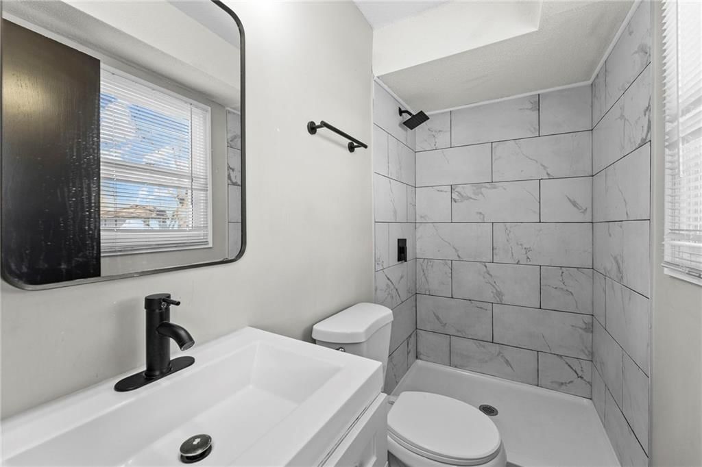 11812 E 56th Terrace — photo 14