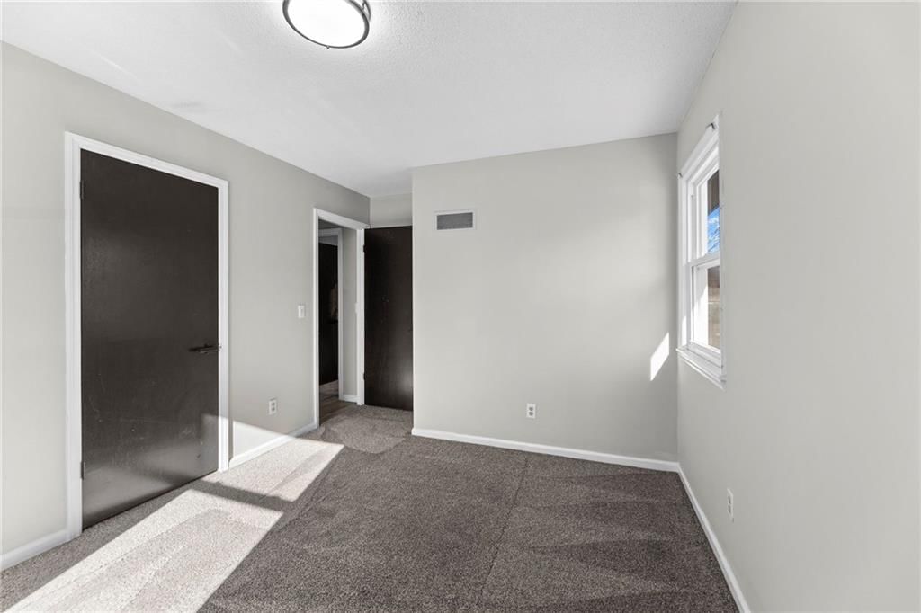 11812 E 56th Terrace — photo 16