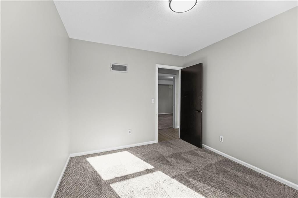 11812 E 56th Terrace — photo 19