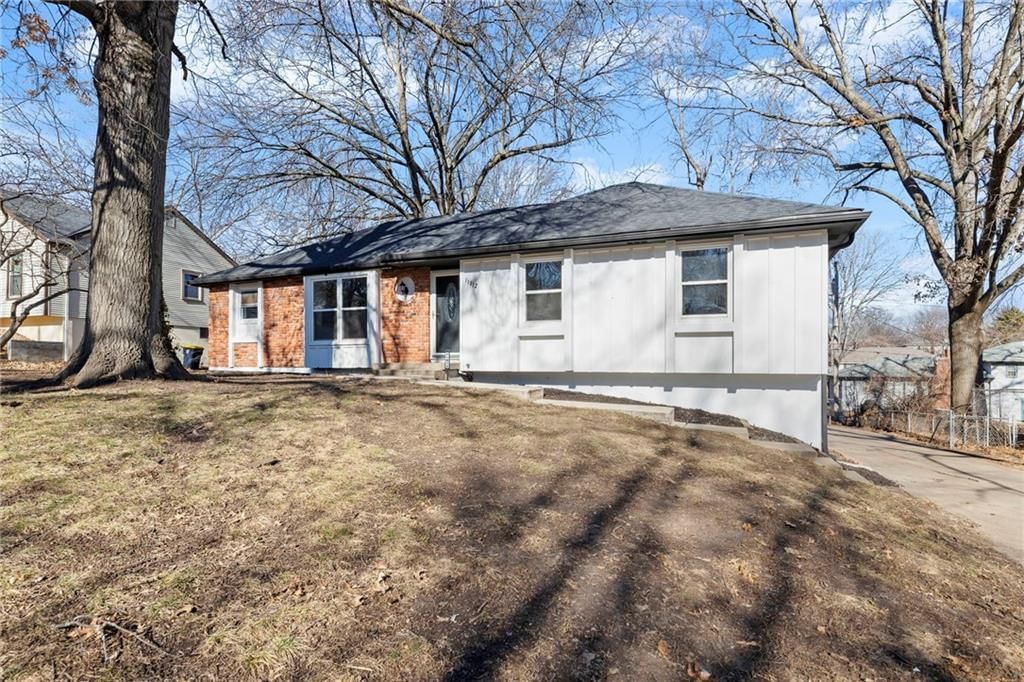 11812 E 56th Terrace — photo 33