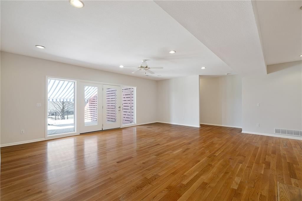 12564 Farley Street — photo 28
