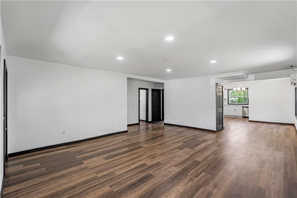 1110 W 3rd Street — photo 14