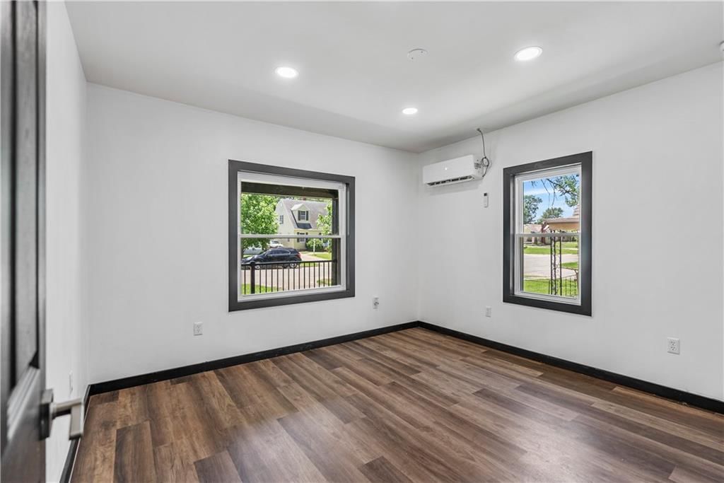 1110 W 3rd Street — photo 27