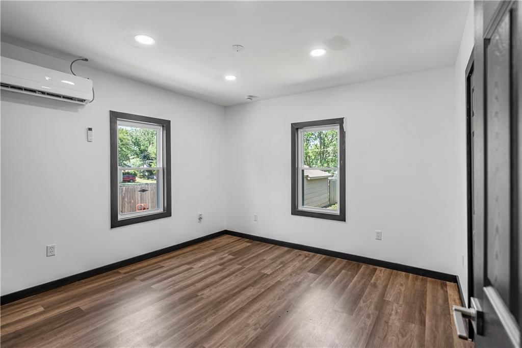 1110 W 3rd Street — photo 34