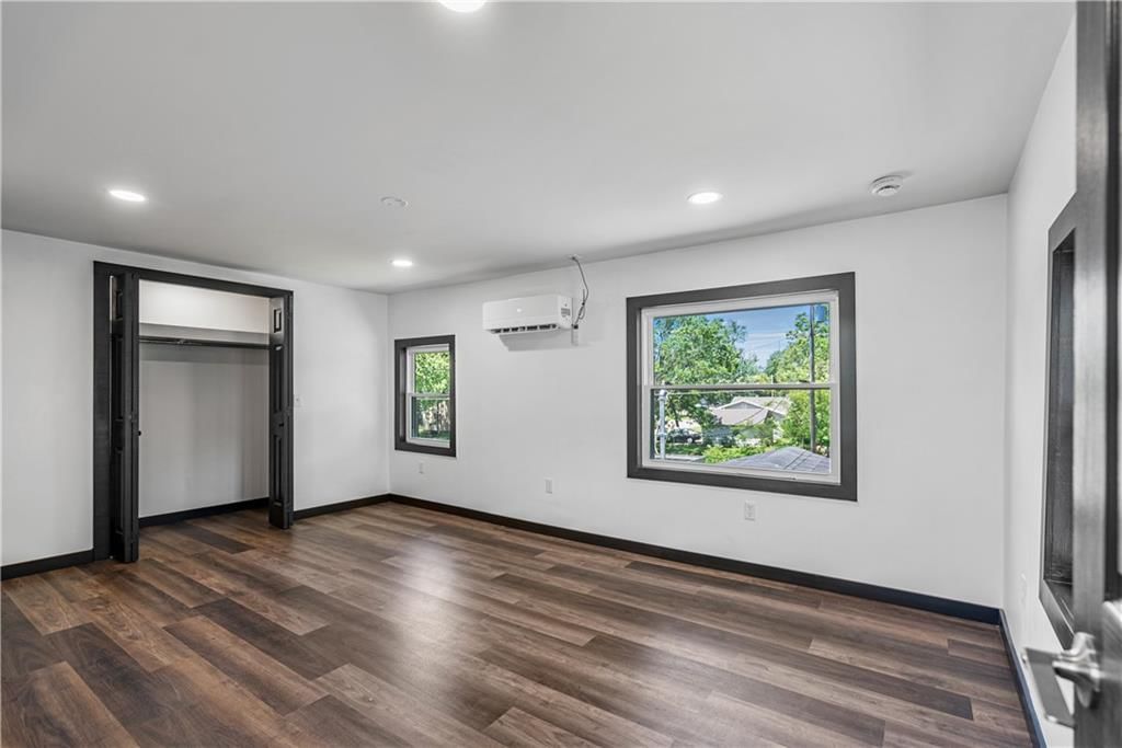 1110 W 3rd Street — photo 38