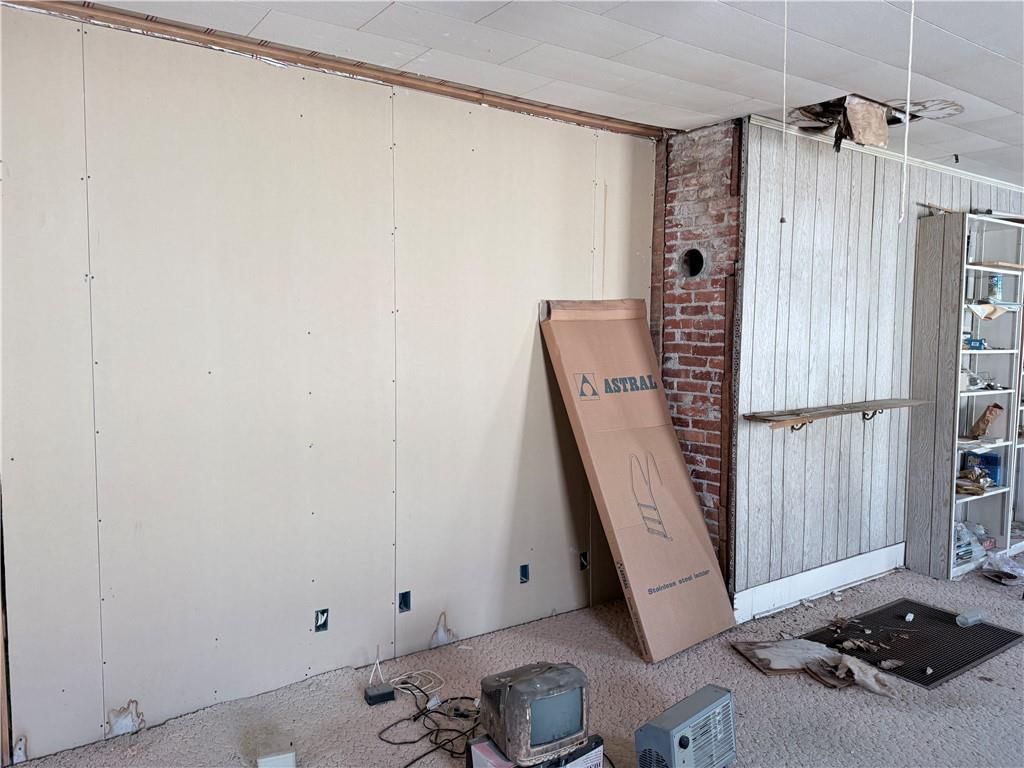 112 W Oak Street — photo 6
