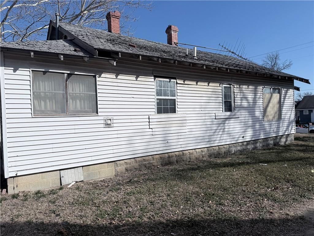 112 W Oak Street — photo 14