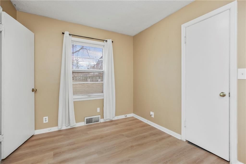 8513 Blue Ridge Boulevard — photo 11