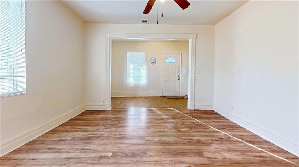221 N Clay Street — photo 6