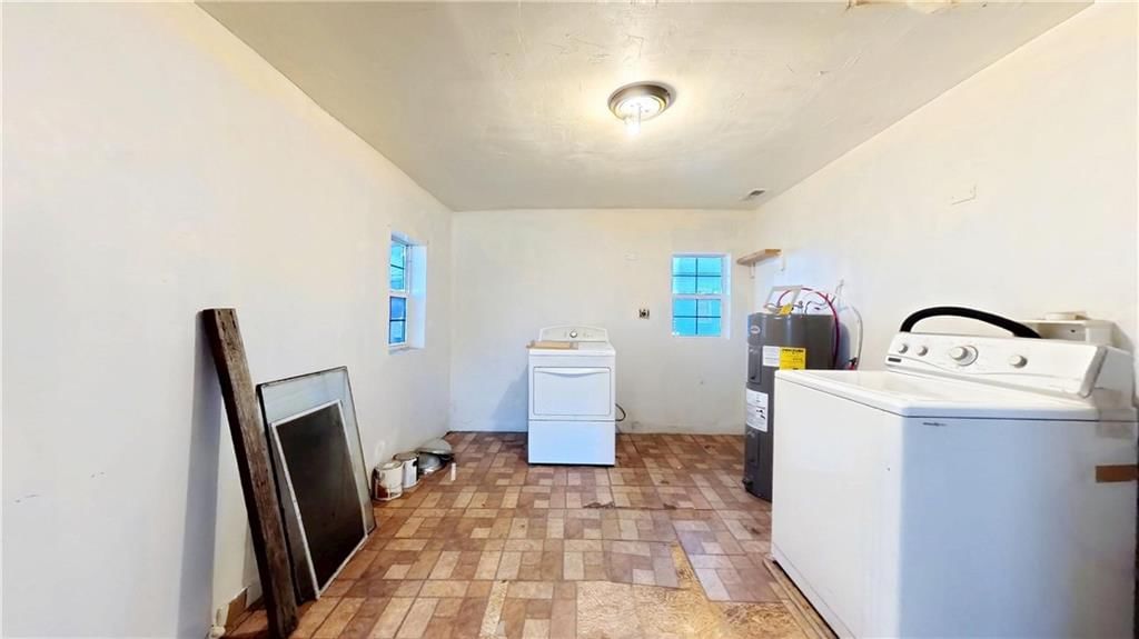 221 N Clay Street — photo 21