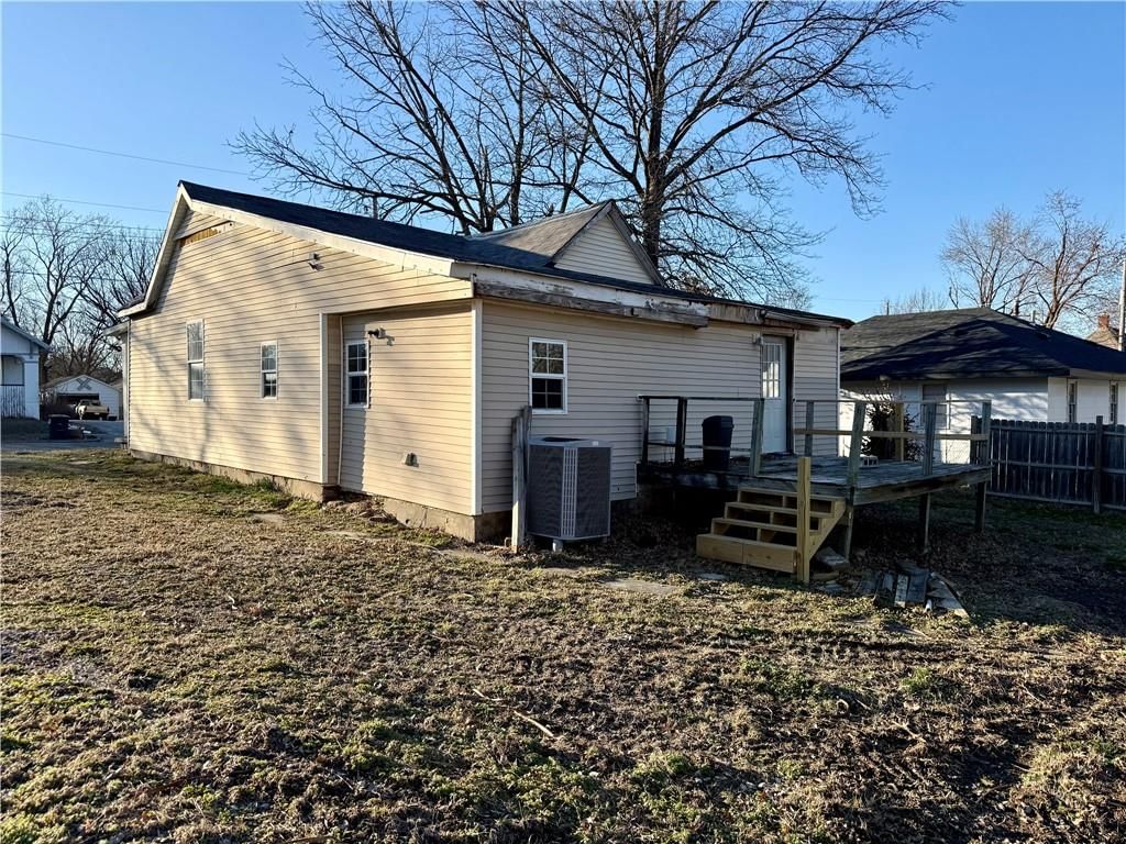 221 N Clay Street — photo 23