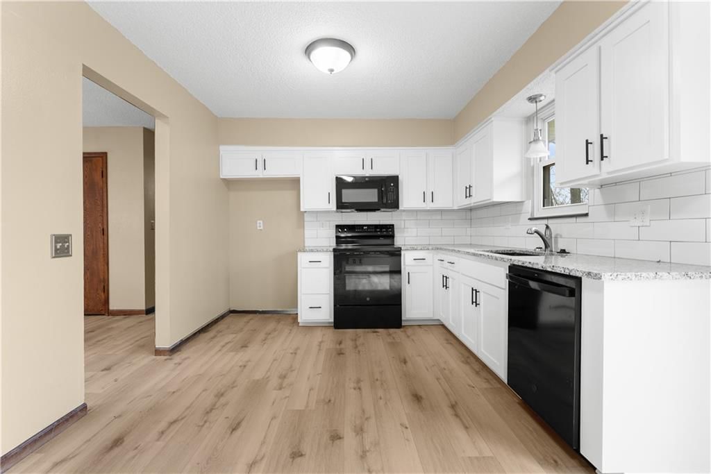 406 SE 21st Street — photo 6