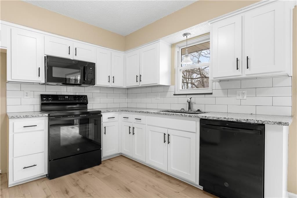 406 SE 21st Street — photo 7