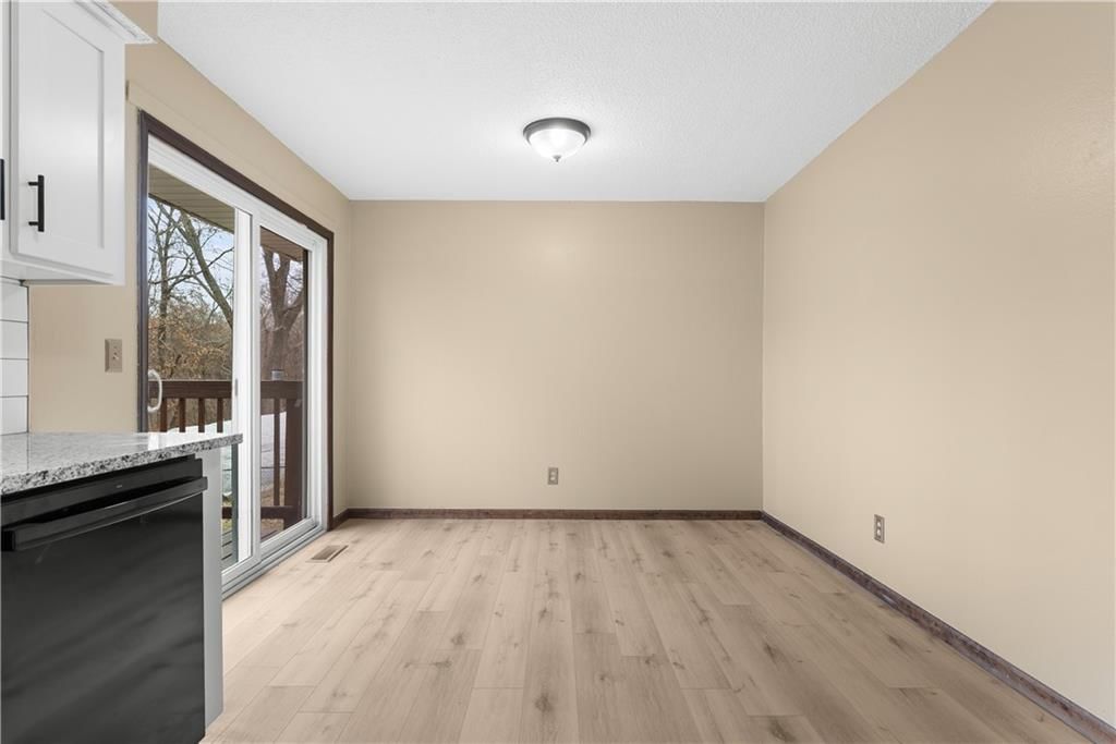 406 SE 21st Street — photo 8