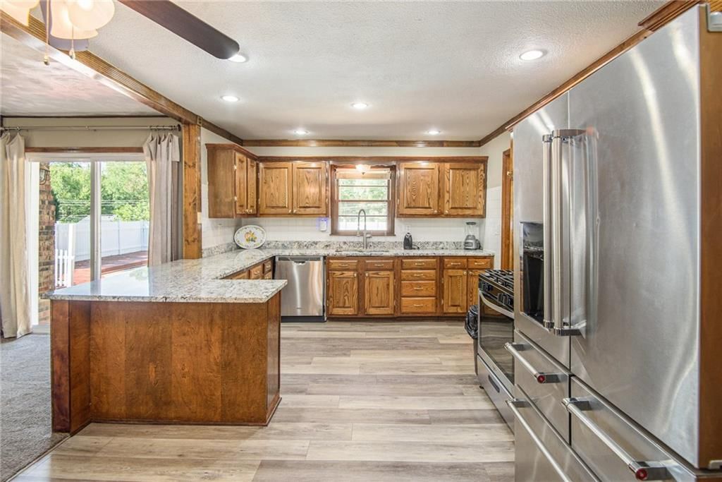 2616 NW 86th Street — photo 10
