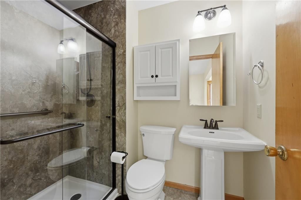 1475 Grandview Drive — photo 17