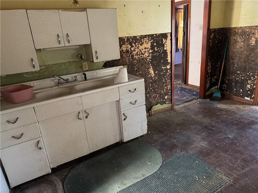 104 S Race Street — photo 10