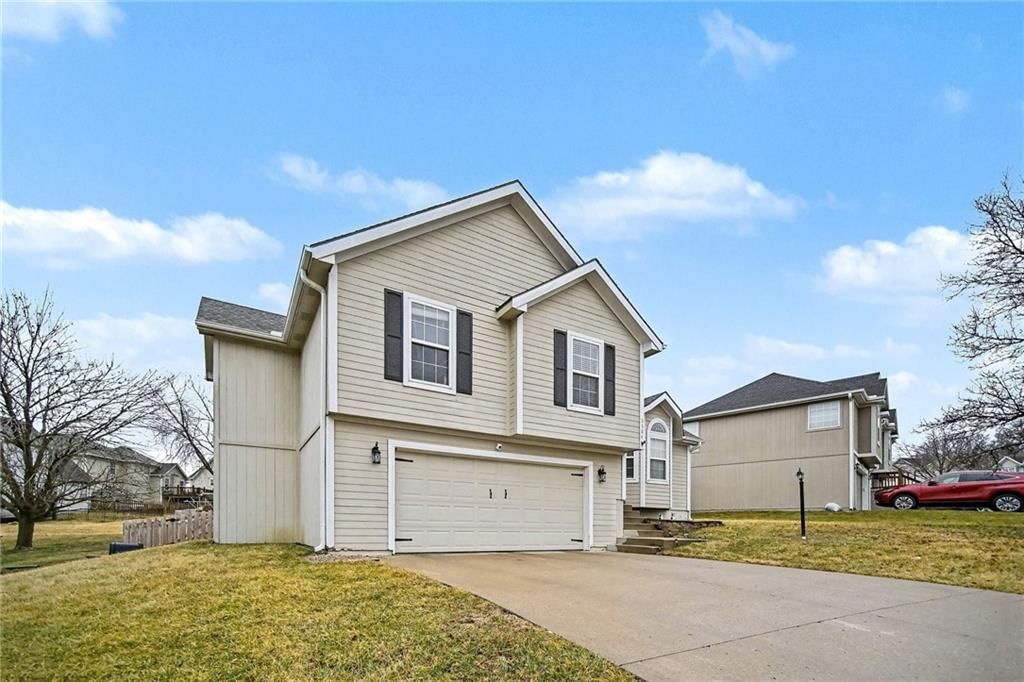 5504 Long View Drive — photo 2