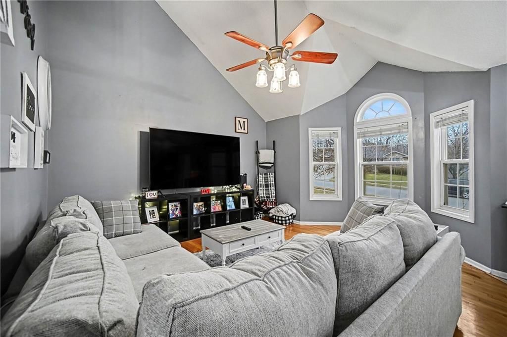 5504 Long View Drive — photo 7