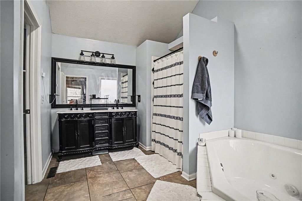 5504 Long View Drive — photo 17