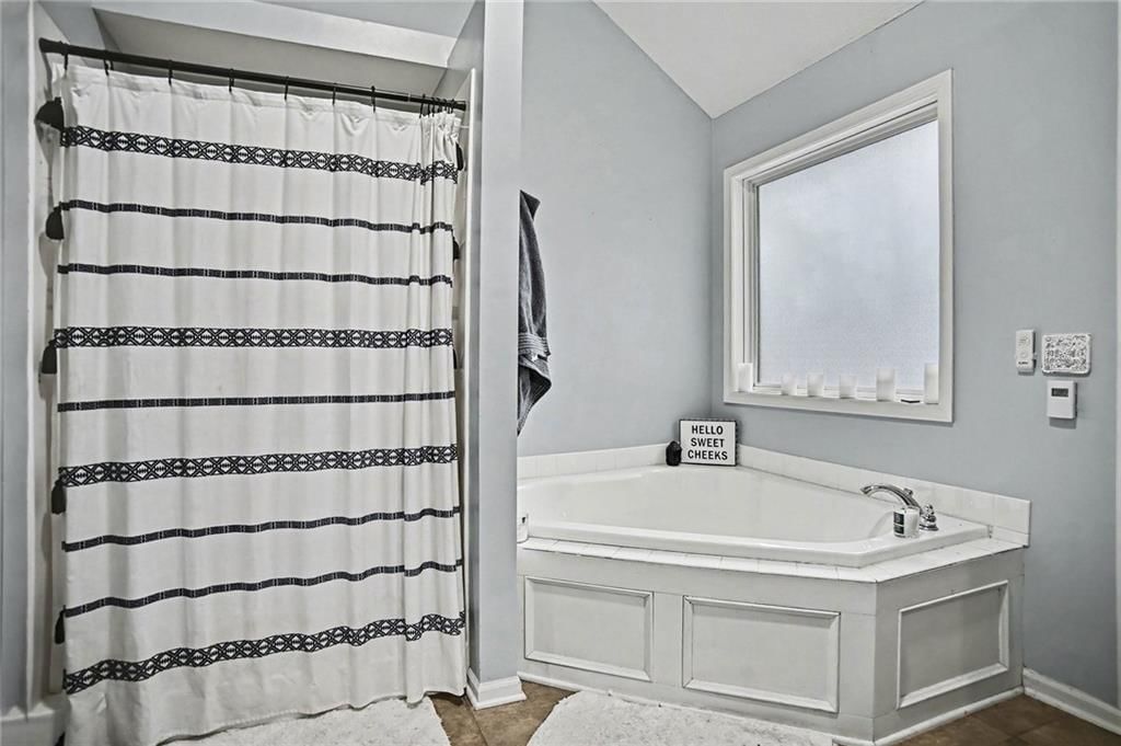 5504 Long View Drive — photo 18
