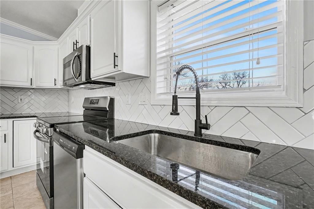 2425 S 55th Street — photo 13