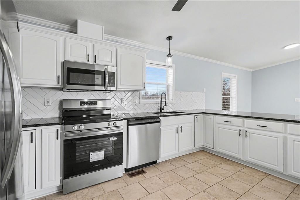 2425 S 55th Street — photo 15