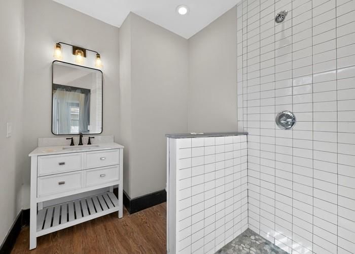 2619 Victor Street — photo 25
