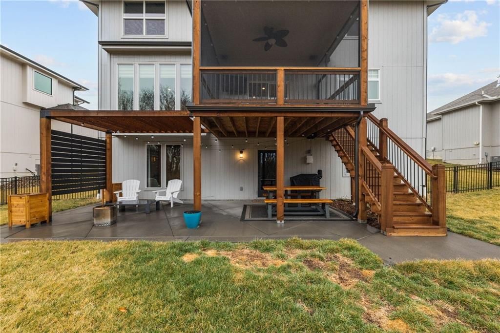 9310 Carbondale Street — photo 60