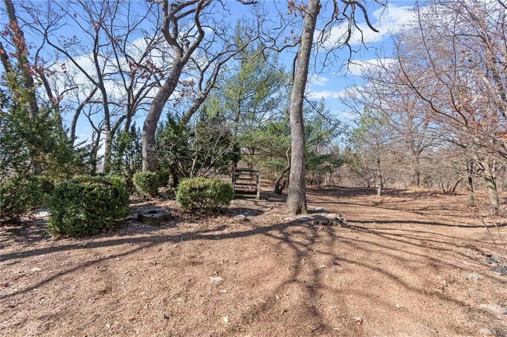 1008 NE Moss Point Road — photo 43