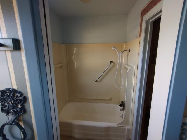 6311 N Kansas Avenue — photo 9