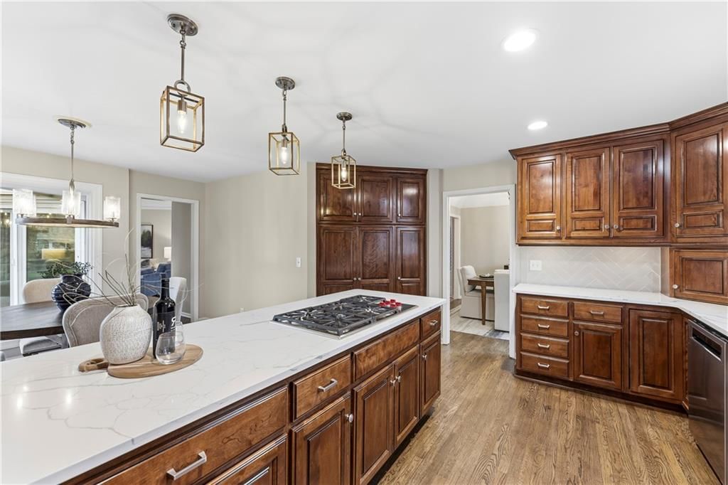 12854 Pembroke Circle — photo 24