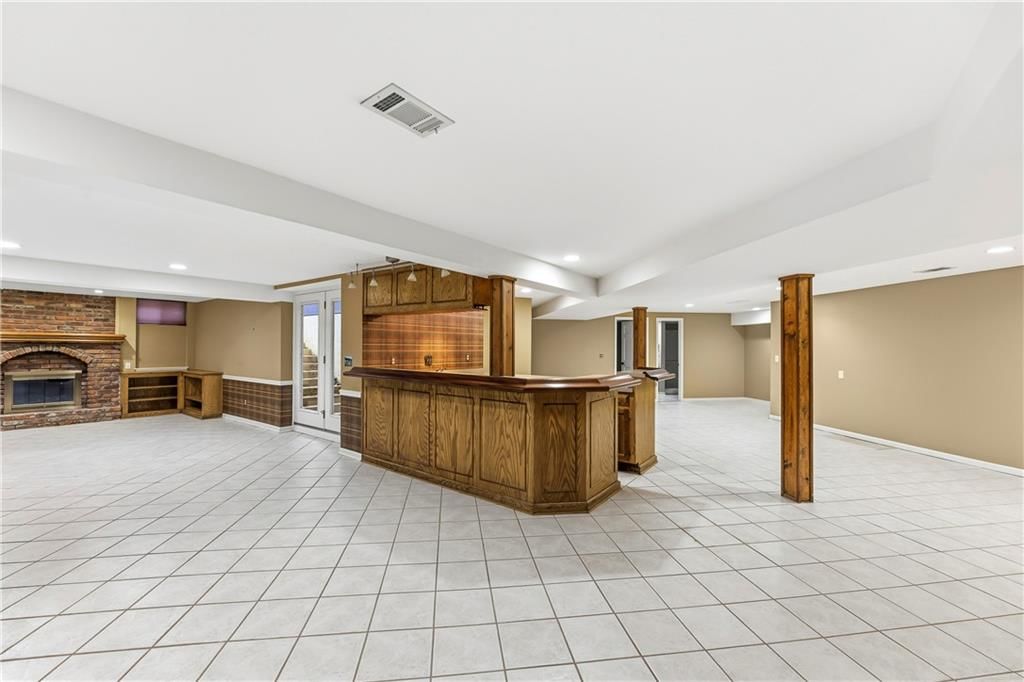 12854 Pembroke Circle — photo 46