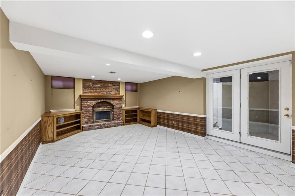 12854 Pembroke Circle — photo 49