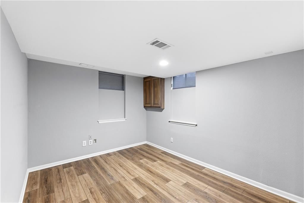 12854 Pembroke Circle — photo 54
