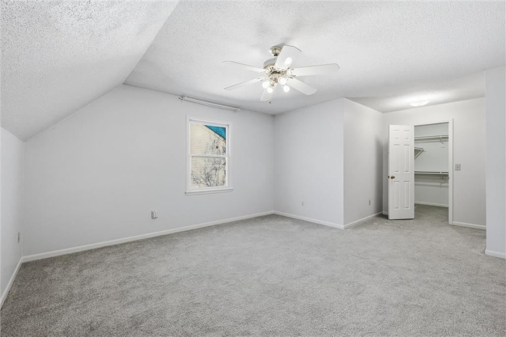 7633 Acuff Lane — photo 32