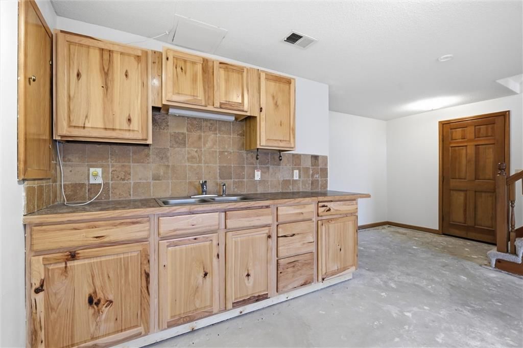 7633 Acuff Lane — photo 37